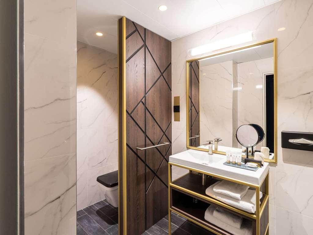 Aigle Noir Fontainebleau - Mgallery Collection Hotel *
